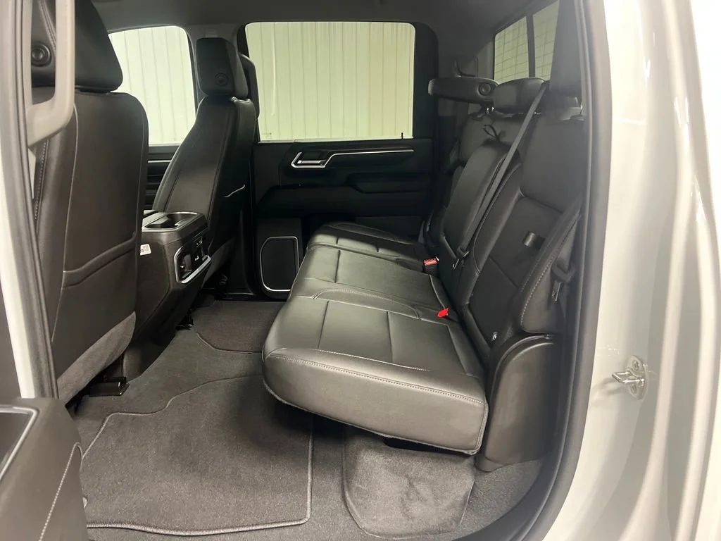 2025 GMC Sierra 2500HD SLT - Photo 13
