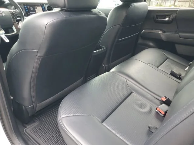 Used 2018 Super White Toyota SR5 image 24