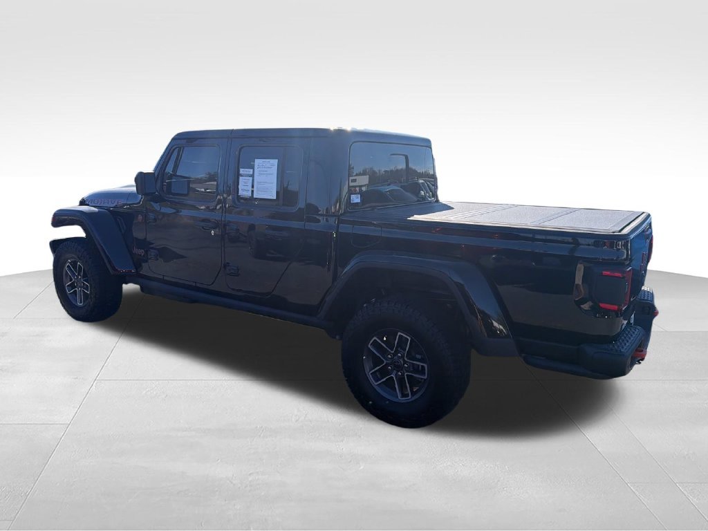 Used 2026 Black Jeep Mojave X image 3