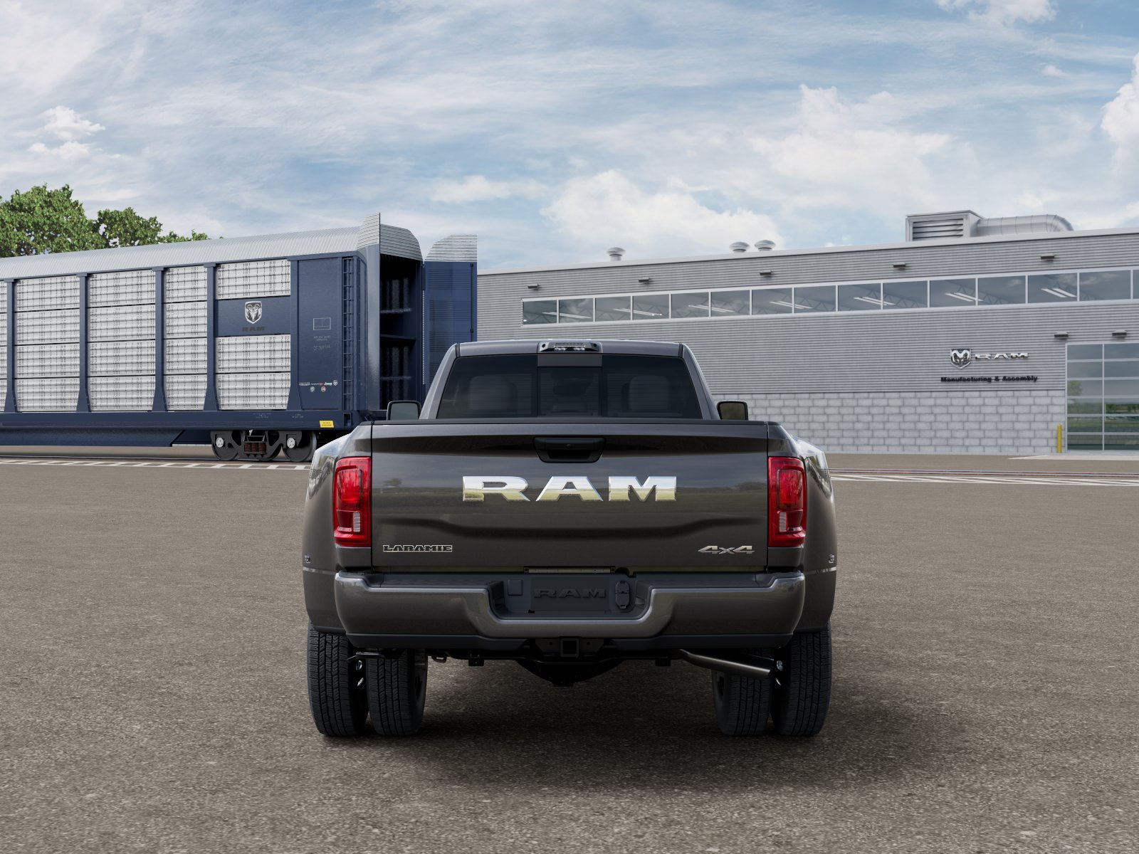 New 2026 Granite Crystal Metallic Clearcoat RAM Laramie image 33