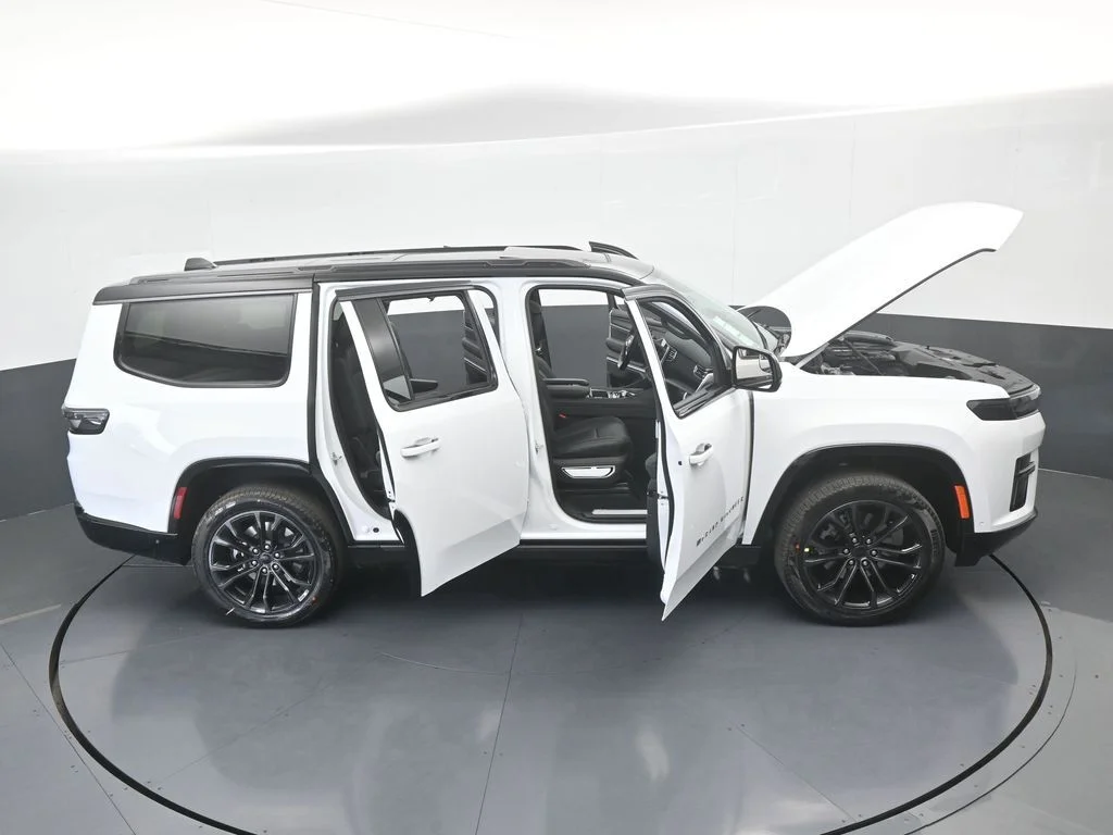 New 2026 Bright White Clearcoat Jeep Summit Obsidian image 69