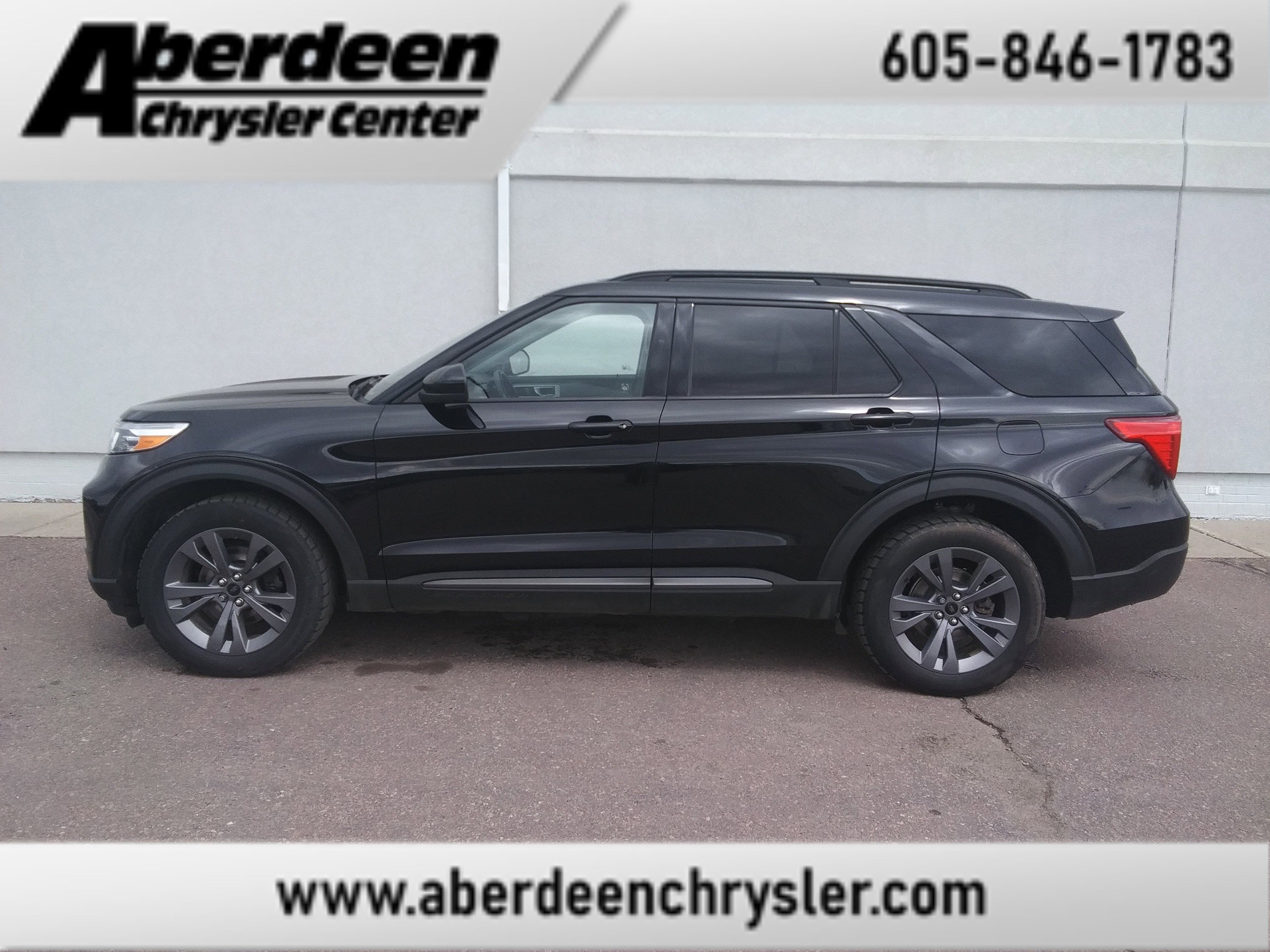 2022 Ford Explorer XLT 4WD's photo