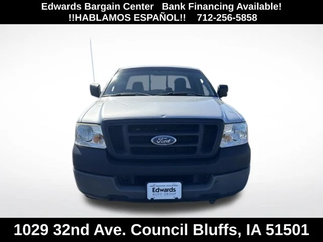 Used 2005 Gray Ford XL image 2