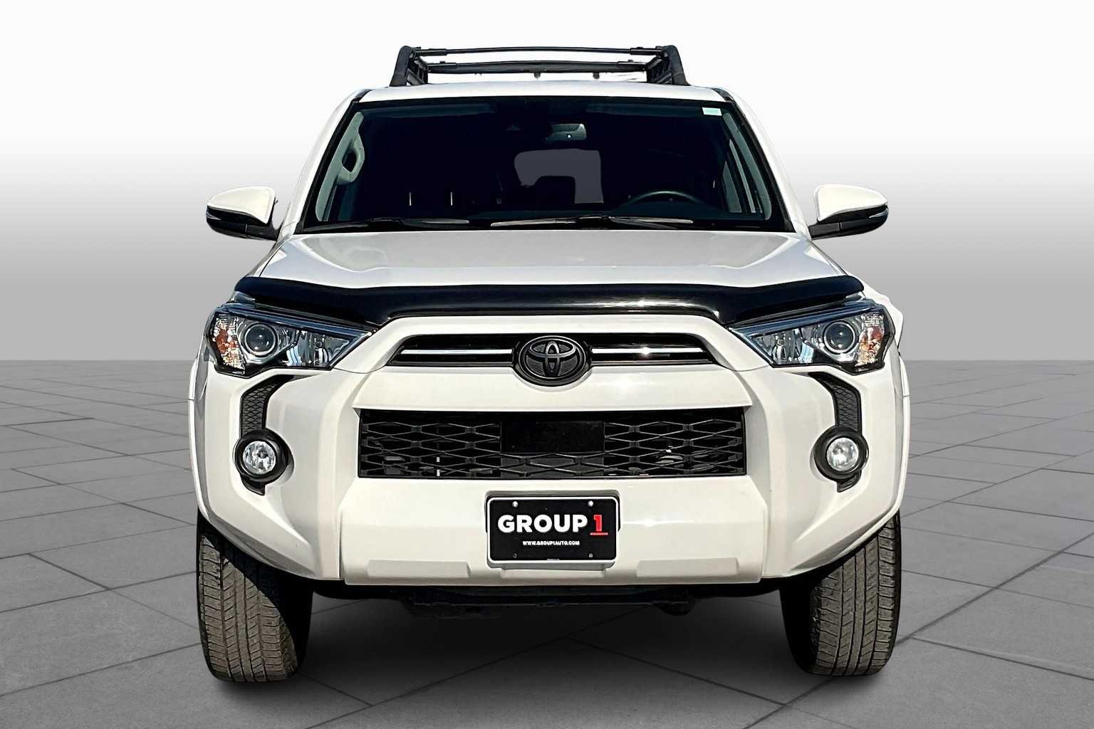 Used 2020 Super White Toyota SR5 image 4