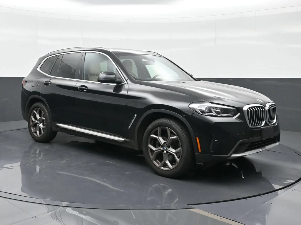 Certified Used 2024 Black BMW sDrive30i image 4