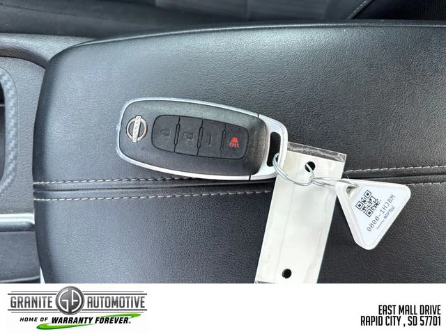 Used 2025 Gray Nissan SV image 27