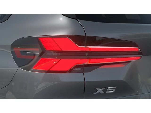 New 2026 Skyscraper Grey Metallic BMW xDrive40i image 8