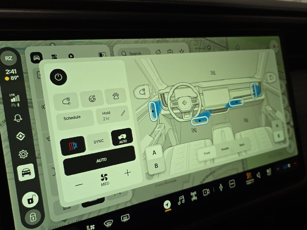 Used 2025  Rivian Adventure Dual Motor Standard Pack image 19