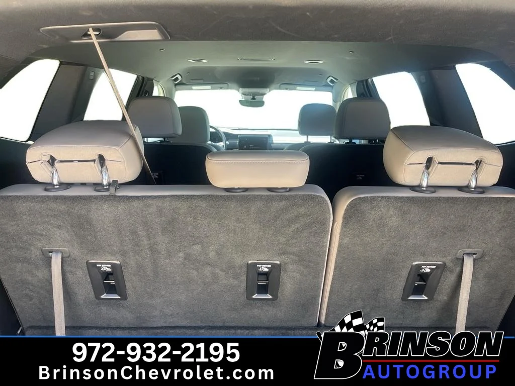Used 2026 Summit White GMC FWD Elevation image 8