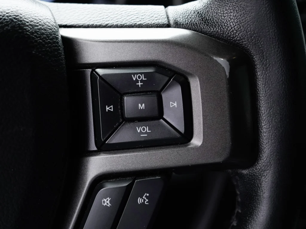 Used 2019 Agate Black Metallic Ford XLT image 16