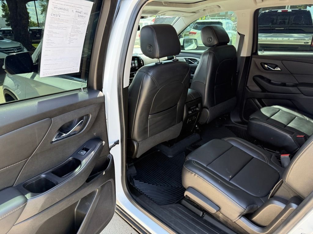 Used 2018 Summit White Chevrolet 3LT image 13