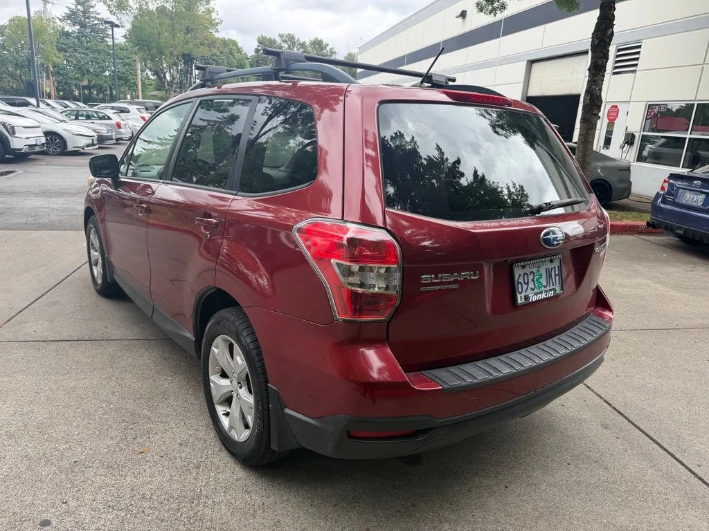Used 2015 Venetian Red Pearl Subaru 2.5i Premium image 6