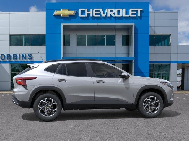 2026 Chevrolet Trax LT - Photo 5