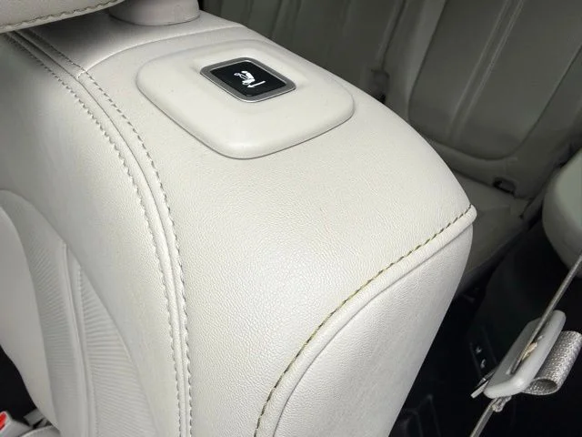 Used 2025 White Jeep Series III image 20