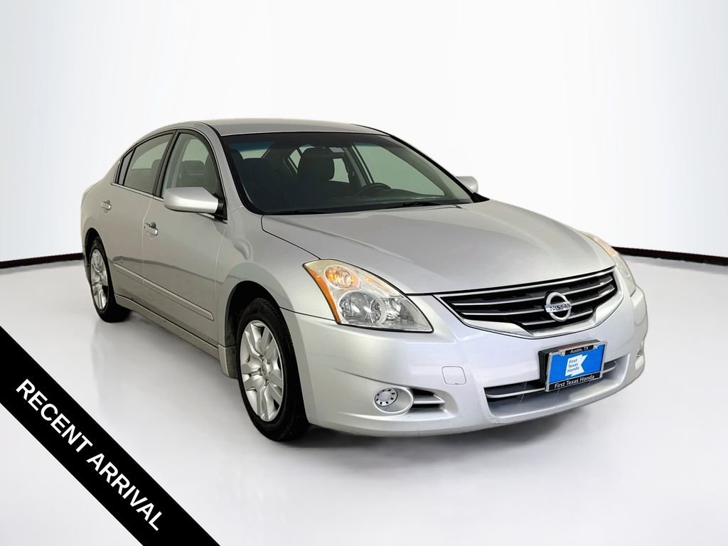 Used 2012 Brilliant Silver Metallic Nissan 2.5 S image 1