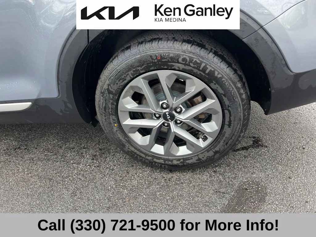 Used 2024 Silver Kia LX image 22
