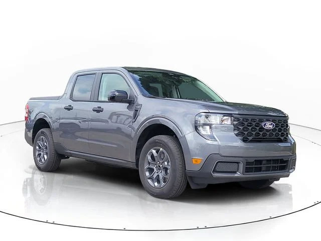 New 2026 Gray Metallic Ford XLT image 3