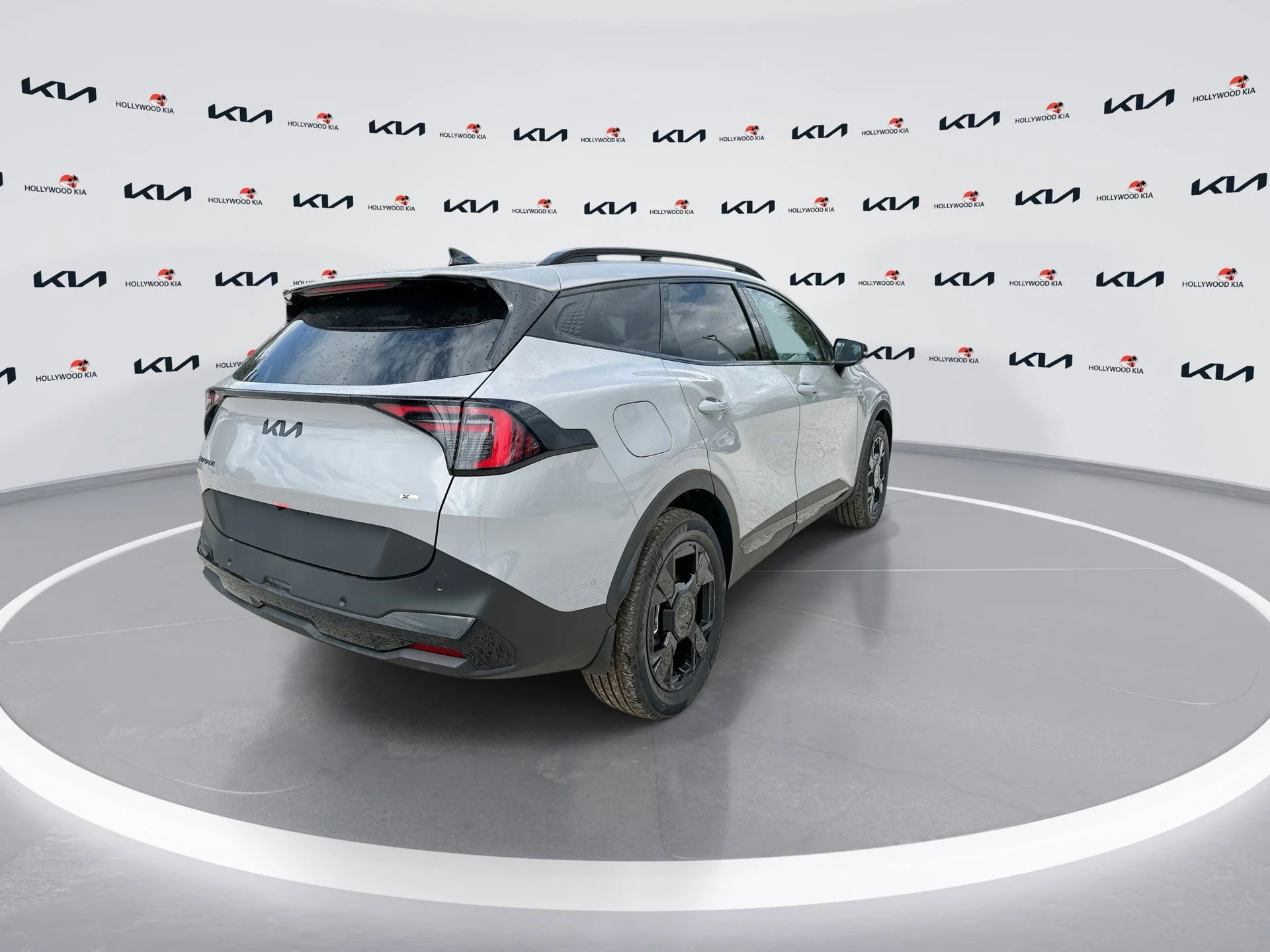 New 2026 Wolf Gray Kia X-Line Prestige image 8