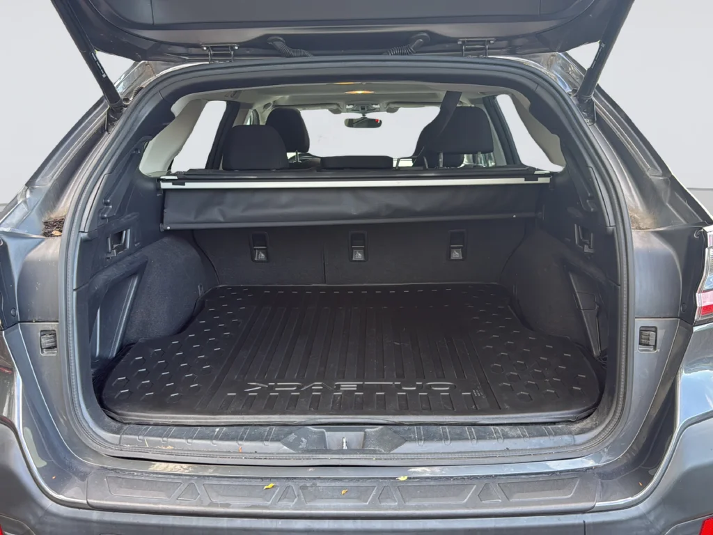 Used 2020 Gray Subaru Premium image 31