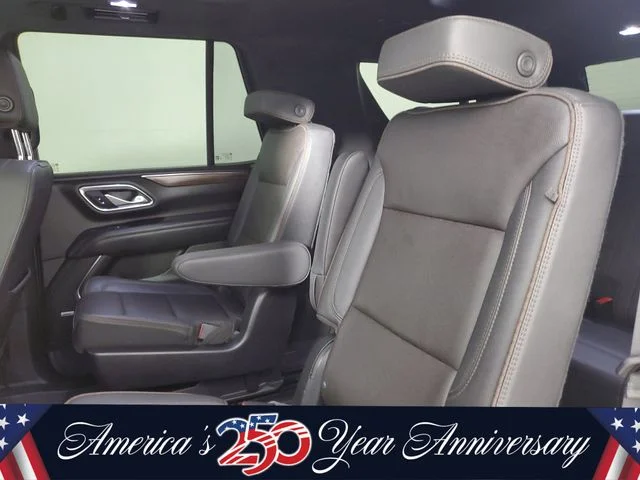 Used 2022 Red Chevrolet High Country image 13