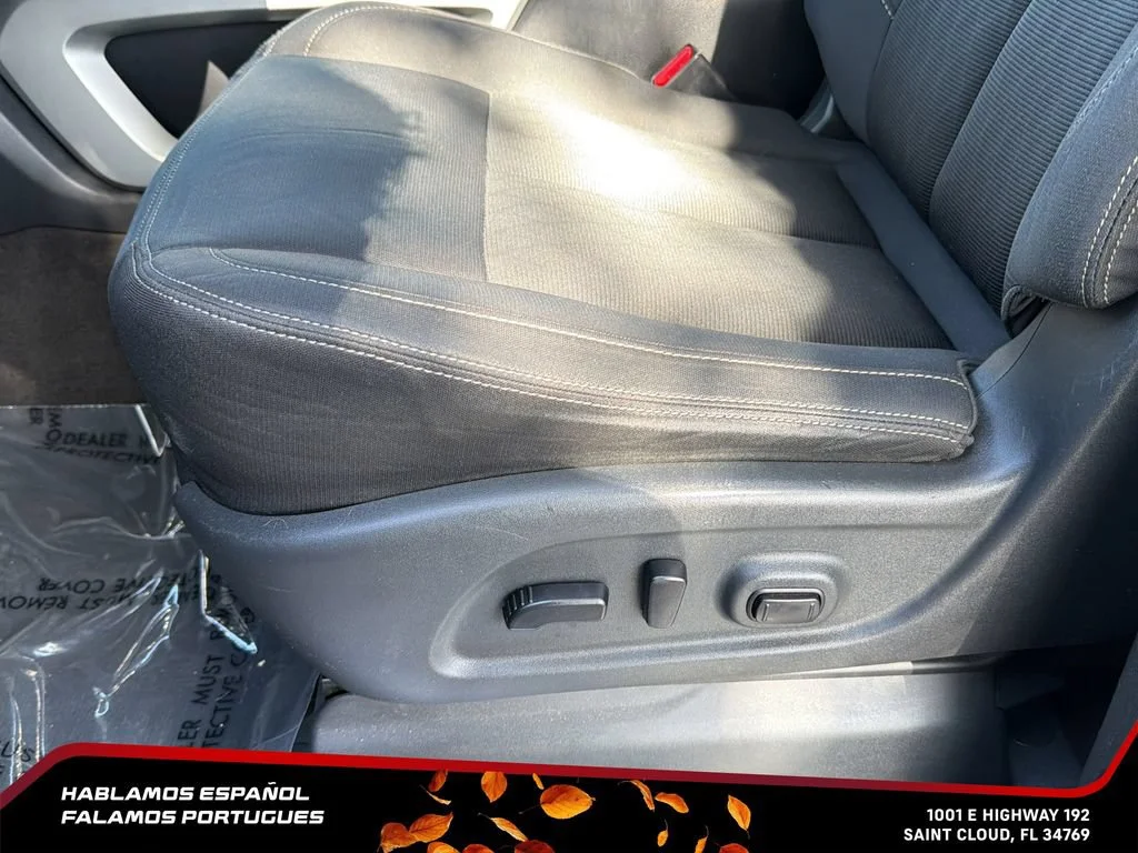 Used 2017  Nissan SV image 14