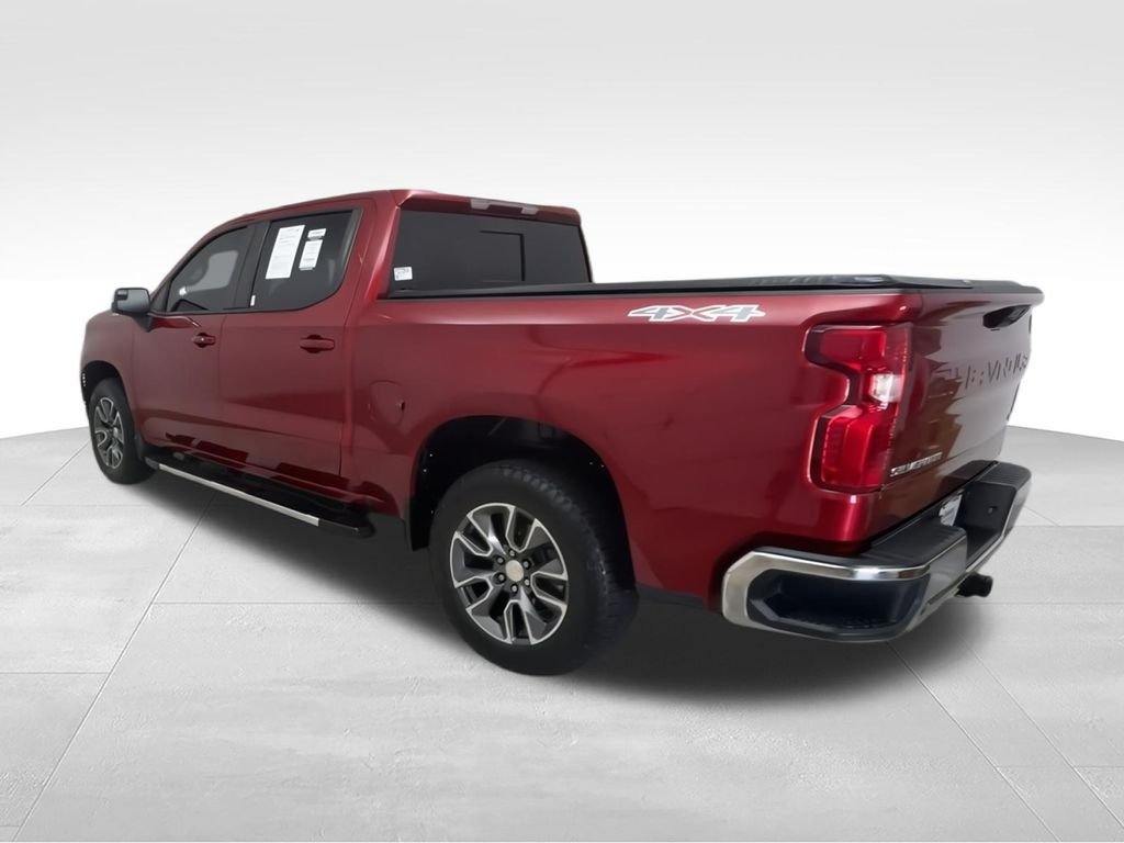 Used 2023 Red Chevrolet LT image 7