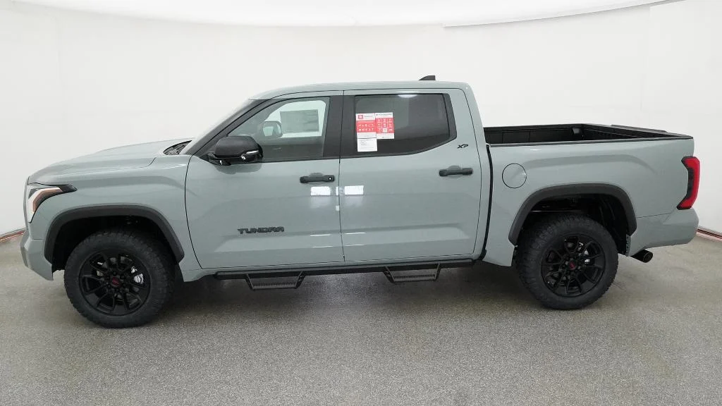 New 2026 Lunar Rock Toyota SR5 image 3