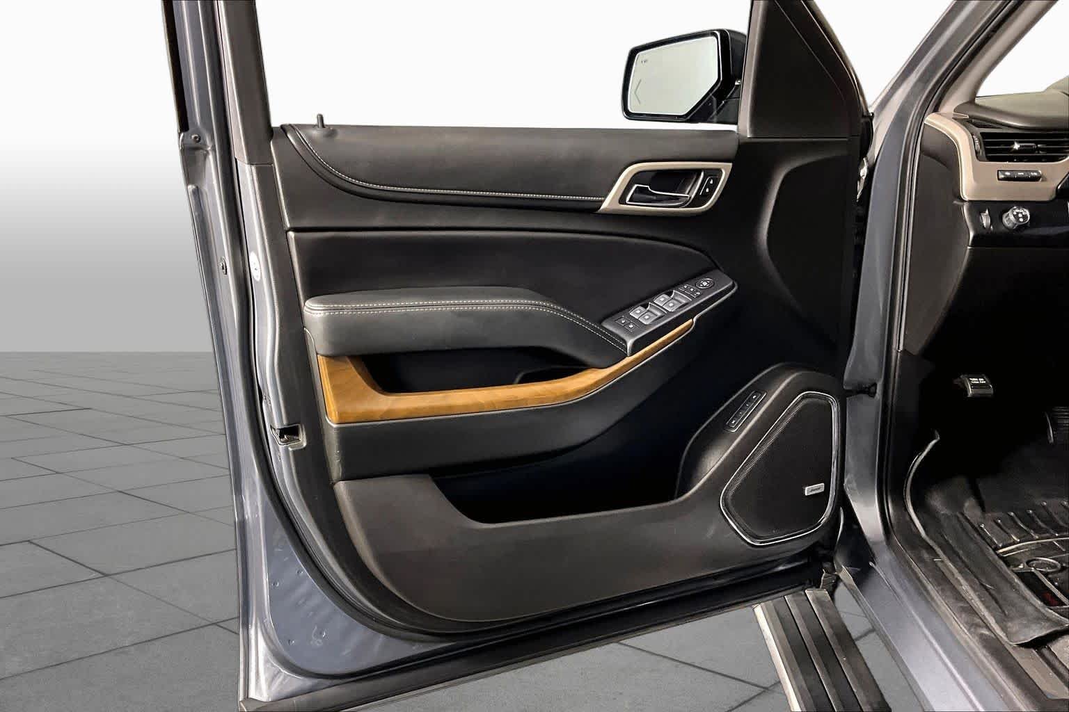 Used 2019 Satin Steel Metallic GMC Denali image 21