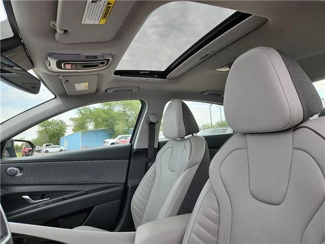 Used 2025 Gray Hyundai Limited (IVT) image 13