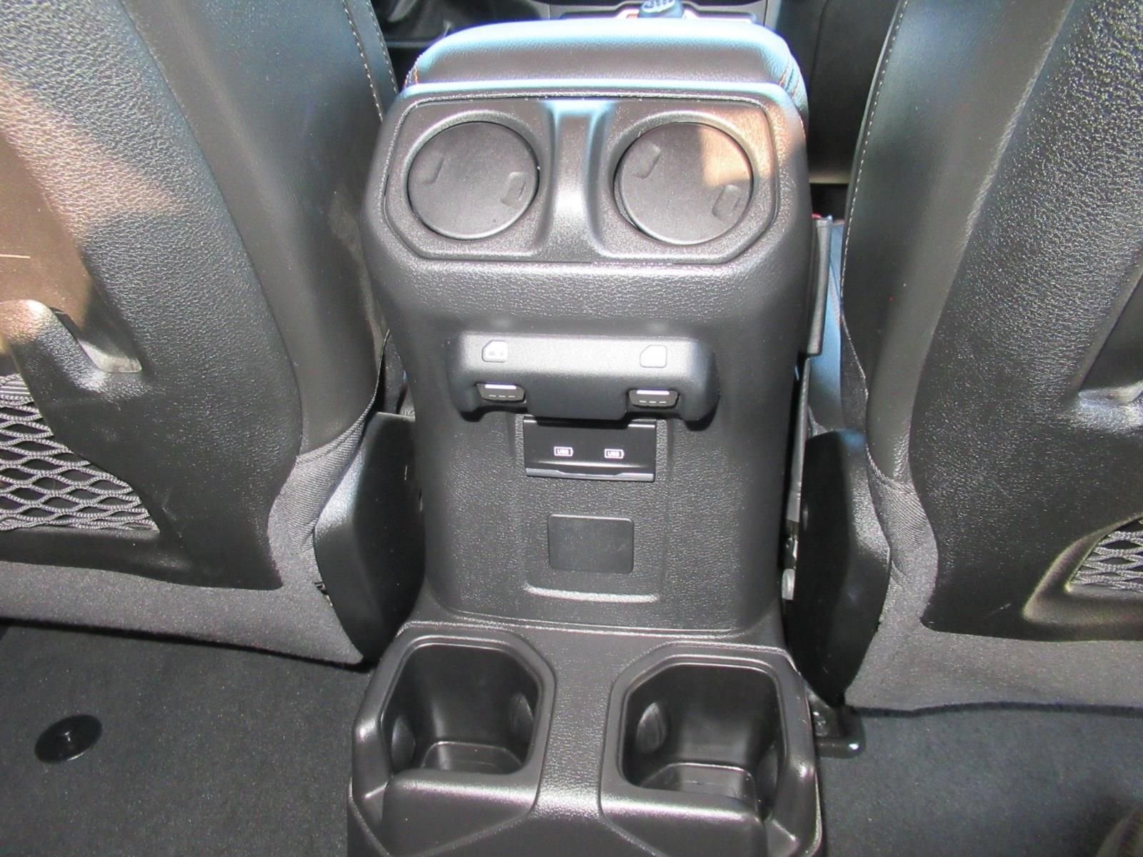 Used 2022 White Jeep Mojave image 36