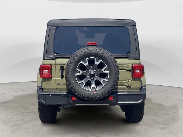 New 2026 41 Jeep 4-DOOR SAHARA image 5