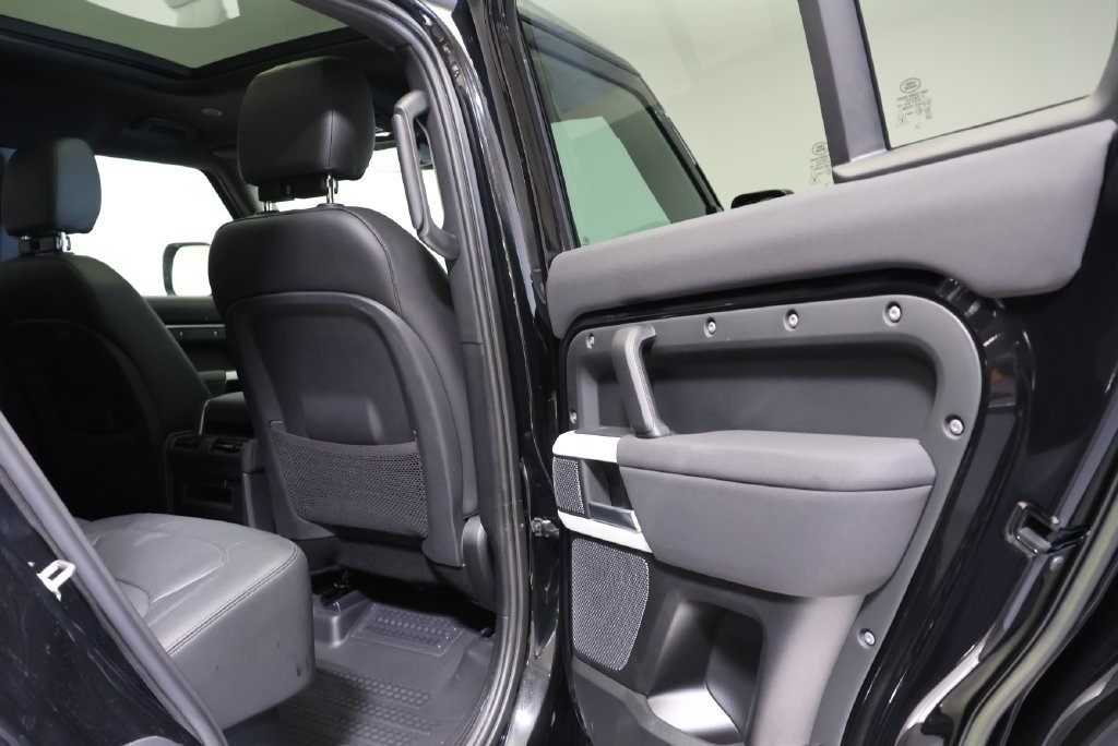 Used 2023 Santorini Black Metallic Land Rover S image 44
