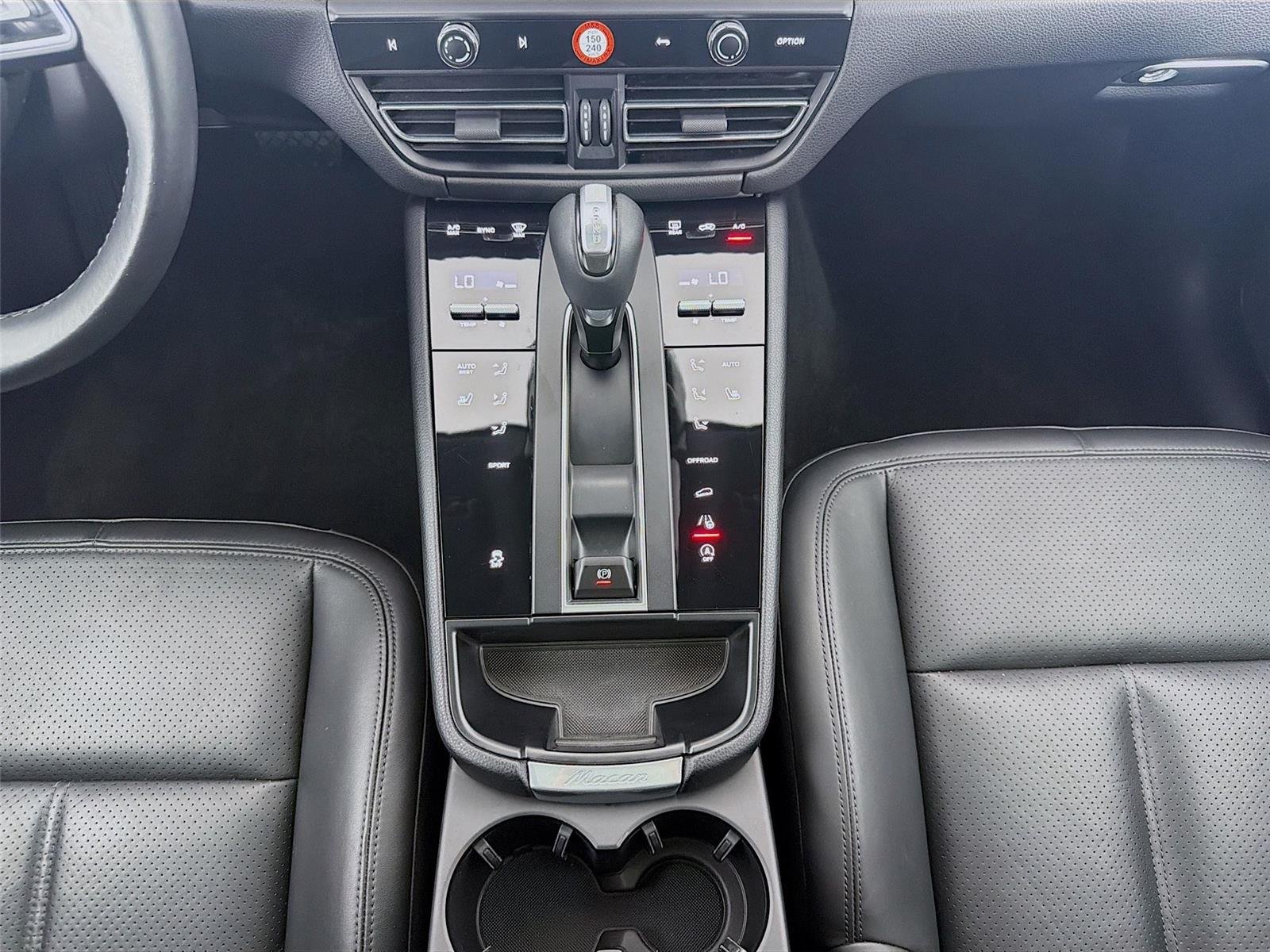 Used 2022 White Porsche  image 19