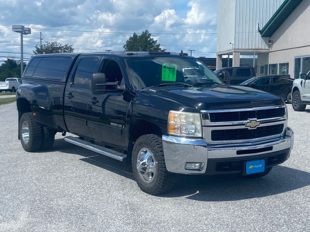 Used 2008 Black Chevrolet LTZ image 3