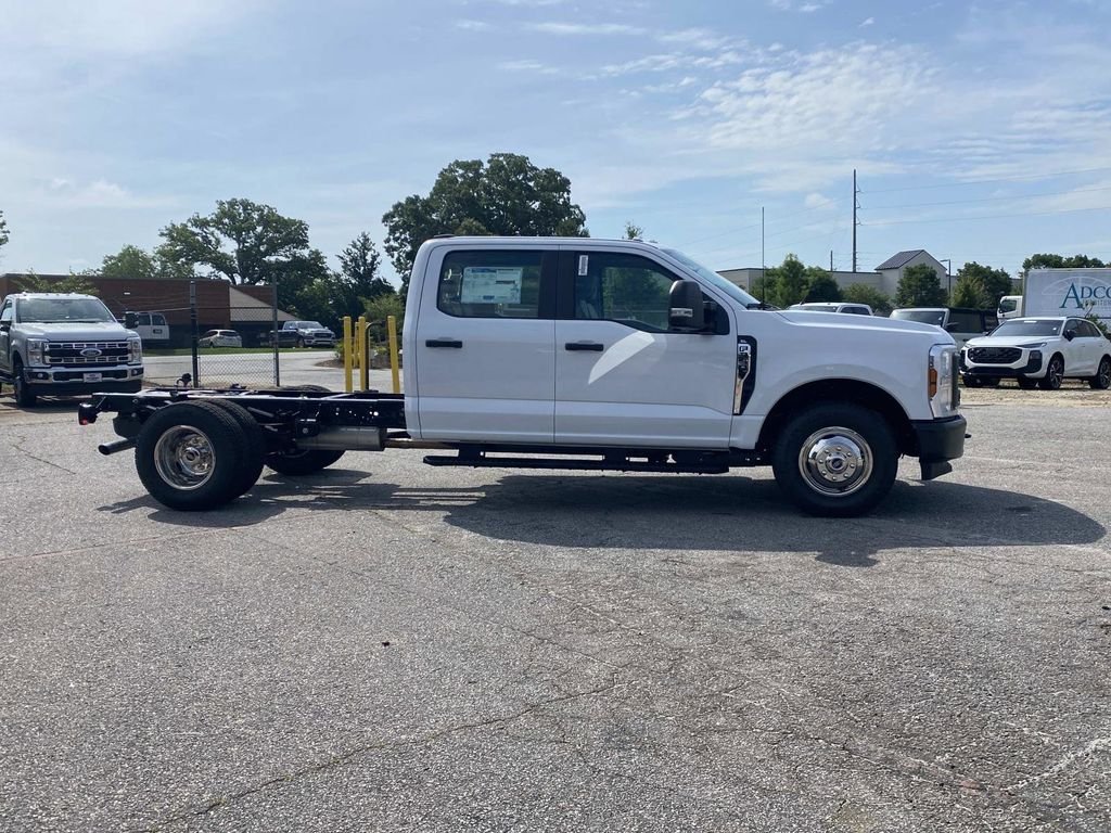 New 2026 White Ford XL image 2