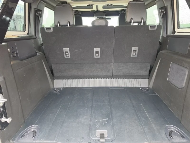 Used 2025 Shadow Black Ford Badlands image 11