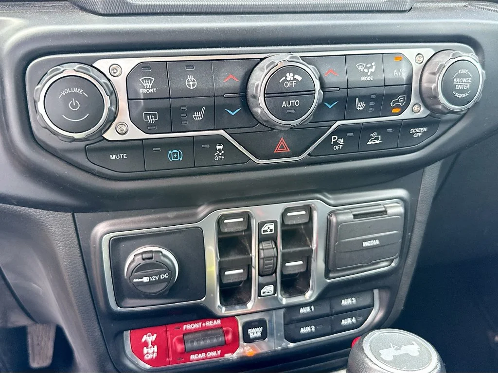 Used 2022 Green Jeep Unlimited Rubicon 4xe image 15