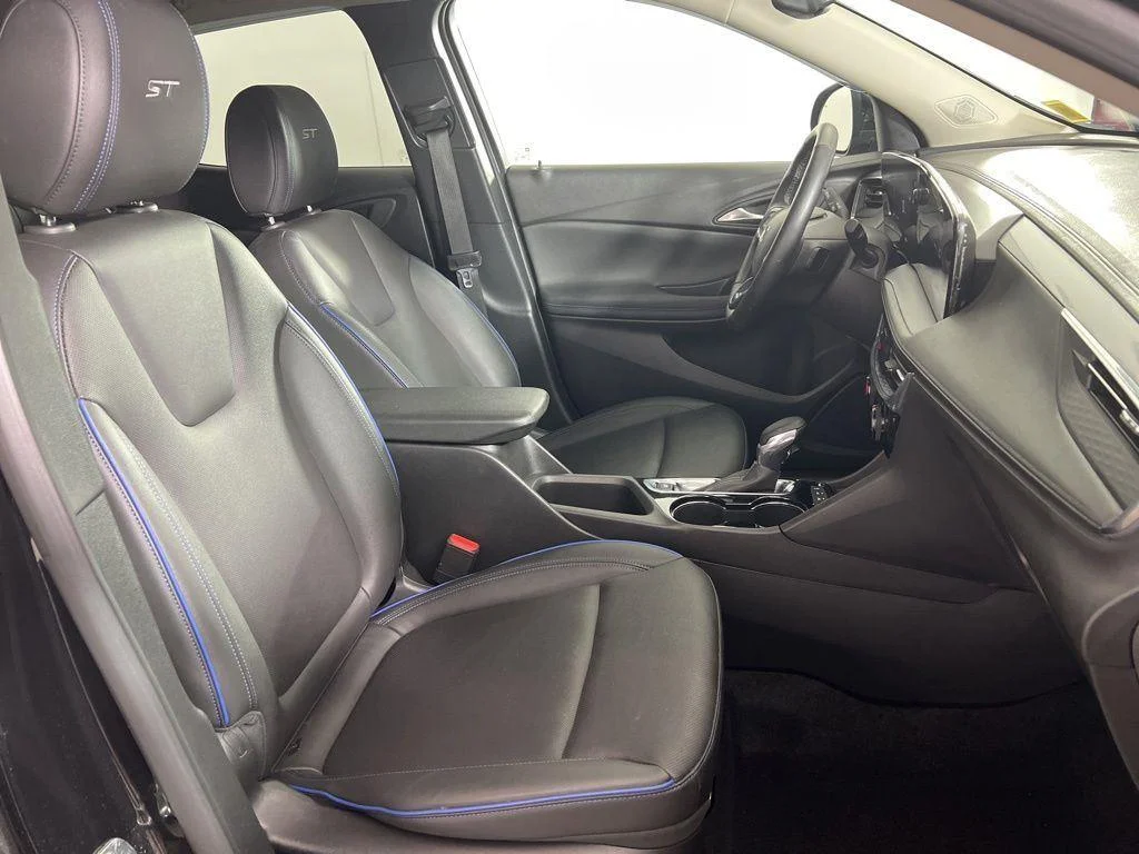 Used 2026 Ebony Twilight Metallic Buick Sport Touring image 20
