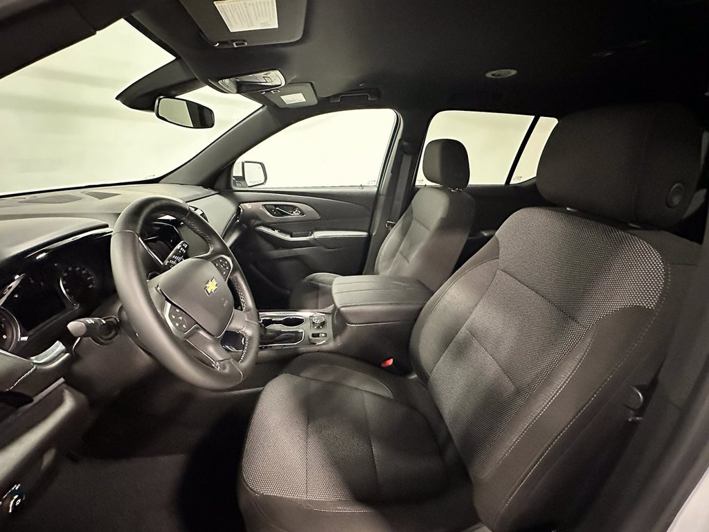 Used 2023 White Chevrolet LT image 3
