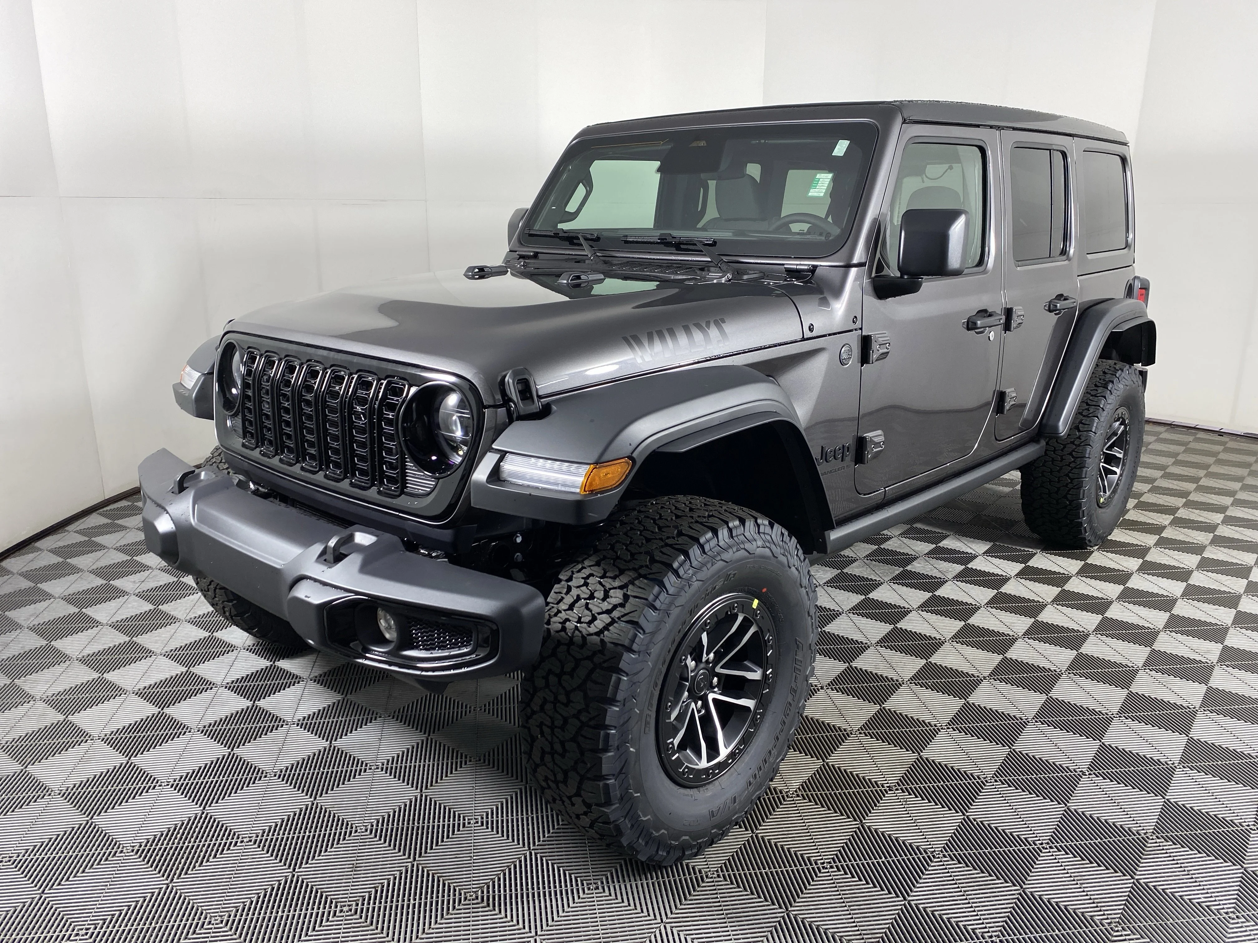 New 2026 Granite Crystal Metallic Clear-Coat Exterior Paint Jeep Willys image 10