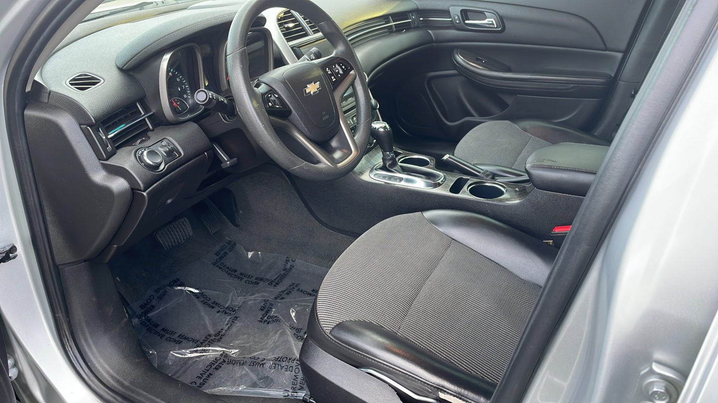 Used 2016 Silver Chevrolet LT image 15
