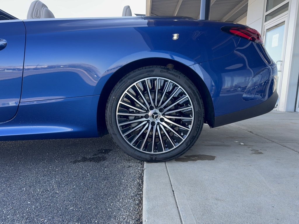 New 2026 Starling Blue Metallic Mercedes-Benz CLE 300 4MATIC® image 8