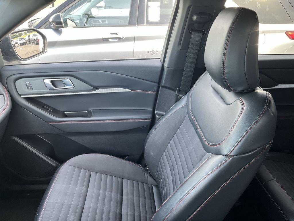 Certified Used 2025 Black Ford ST-Line image 23