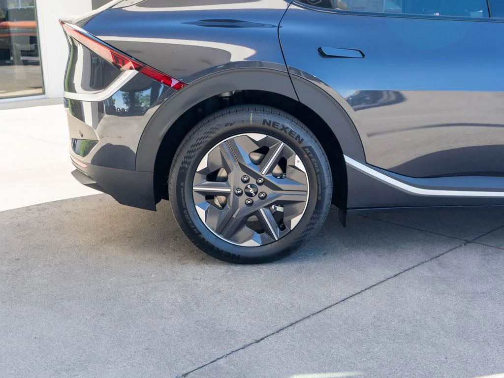 New 2026 Panthera Metal Kia LIGHT image 32
