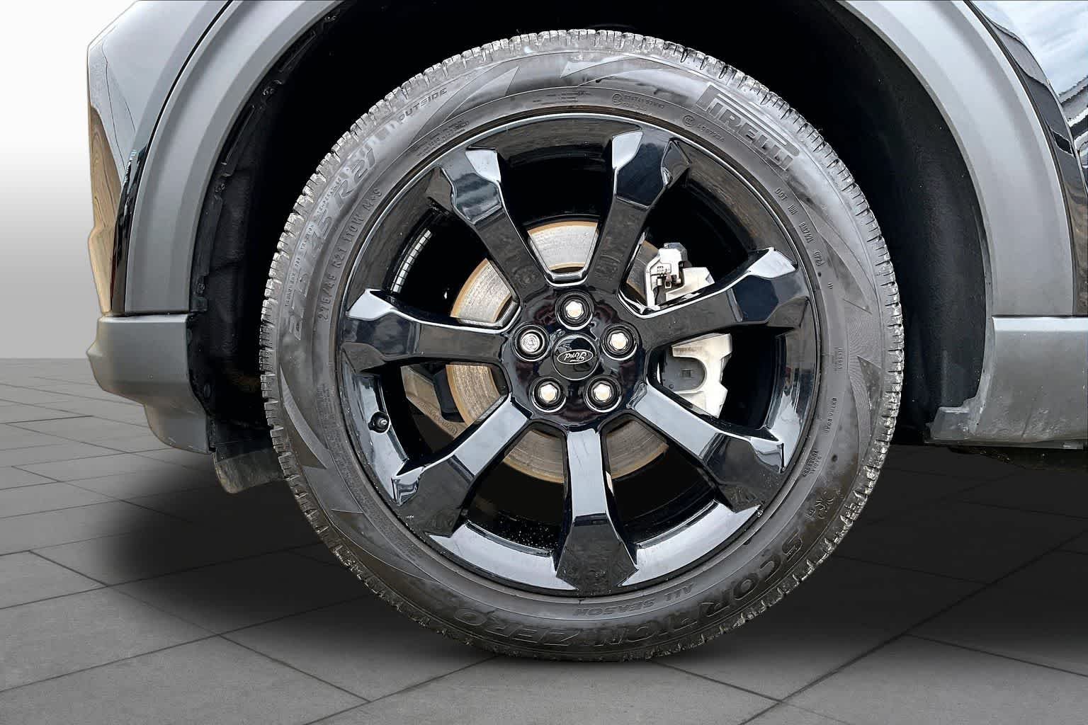 Certified Used 2024 Agate Black Ford ST-Line image 11