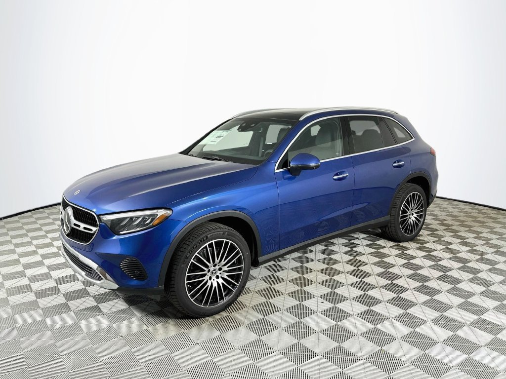 New 2027 Blue Mercedes-Benz GLC 300 image 3
