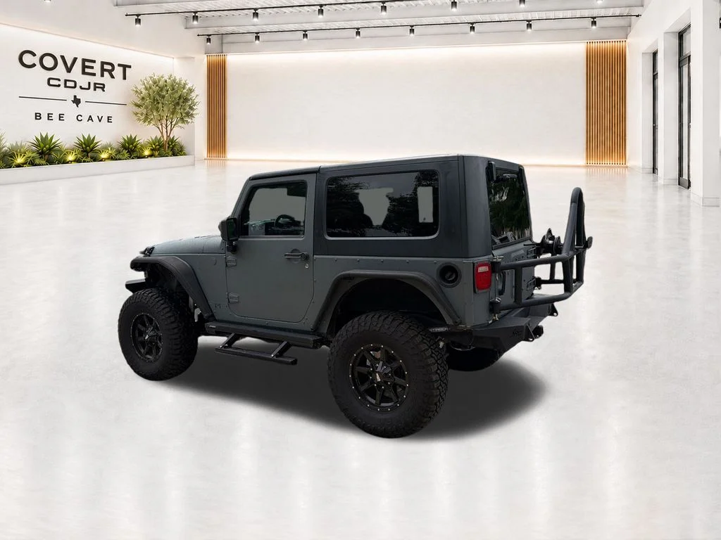 Used 2015 White Jeep Rubicon image 7