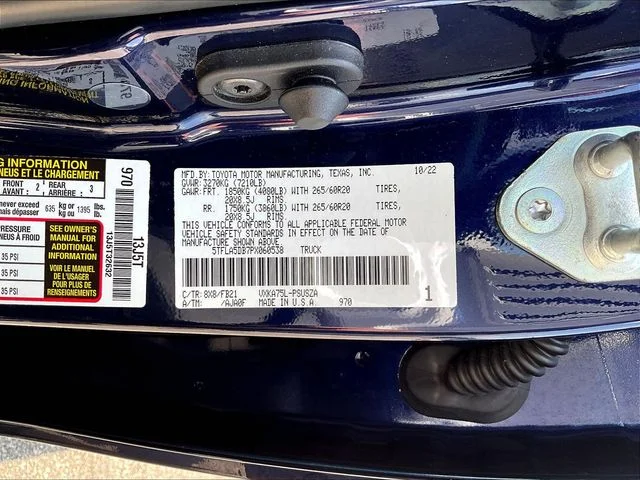 Used 2023  Toyota SR5 image 22