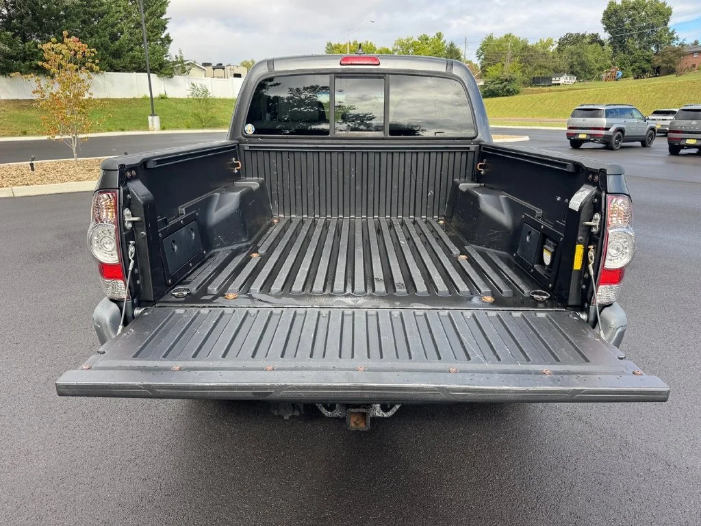 Used 2015 Gray Toyota Base image 16