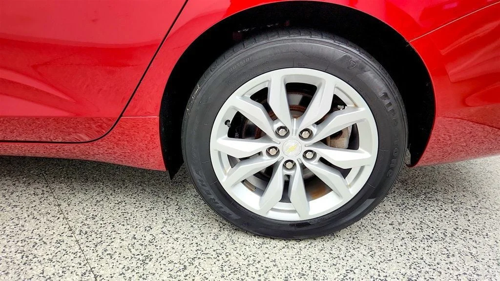 Used 2018 Cajun Red Tintcoat Chevrolet 4dr Sedan LT w/1LT image 9